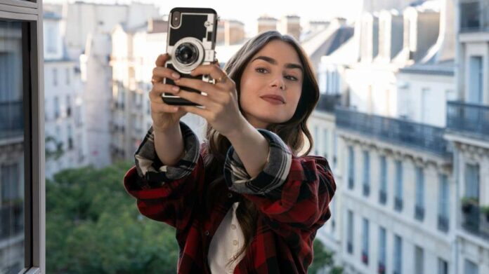 Emily In Paris Season 1 Recap And Ending 2022 Lily Collins as Emily Cooper