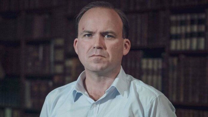 Bank Of Dave Ending Explained 2023 Rory Kinnear as Dave